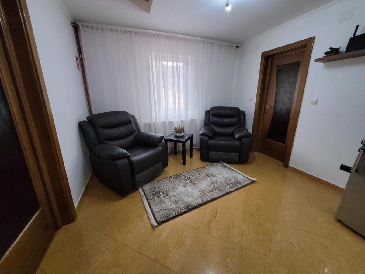 Vila Mery Moisei Bagian luar foto